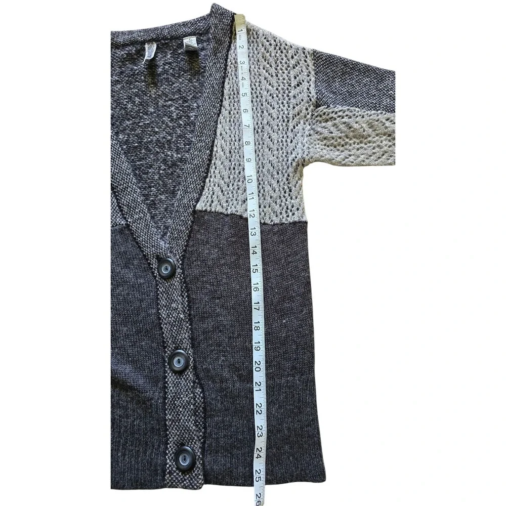 Bke Women's Cardigan Sweater Knit Three Quarter Sleeve Button Front Gray Sz S‎